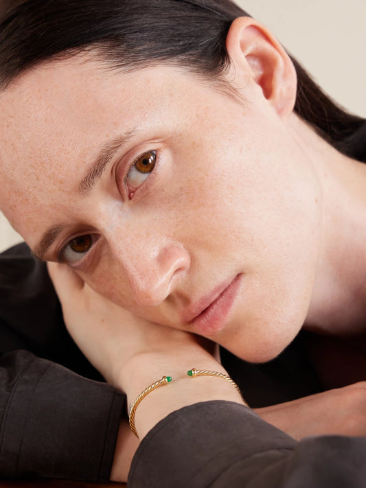 Image of Bracelets. Product name - Micro Cablespira Flex 18-karat Gold Emerald Bangle in Multi colour by brand - David Yurman