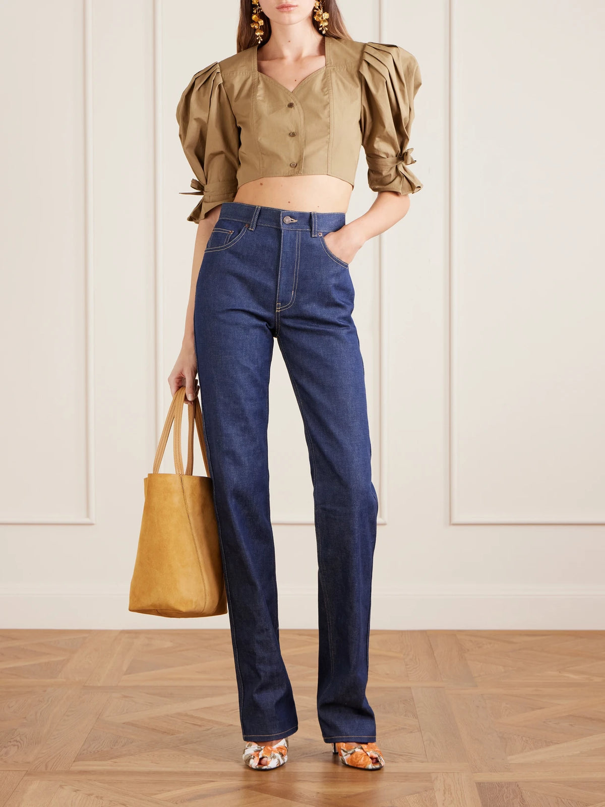 Image of a model wearing Tops. Product name - Cropped Cotton-poplin Top in Brown colour by brand - Chloé
