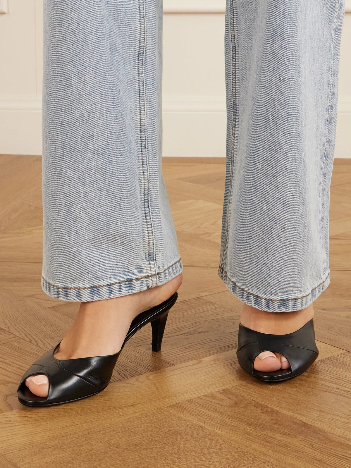 JUDE Cave Leather Mules