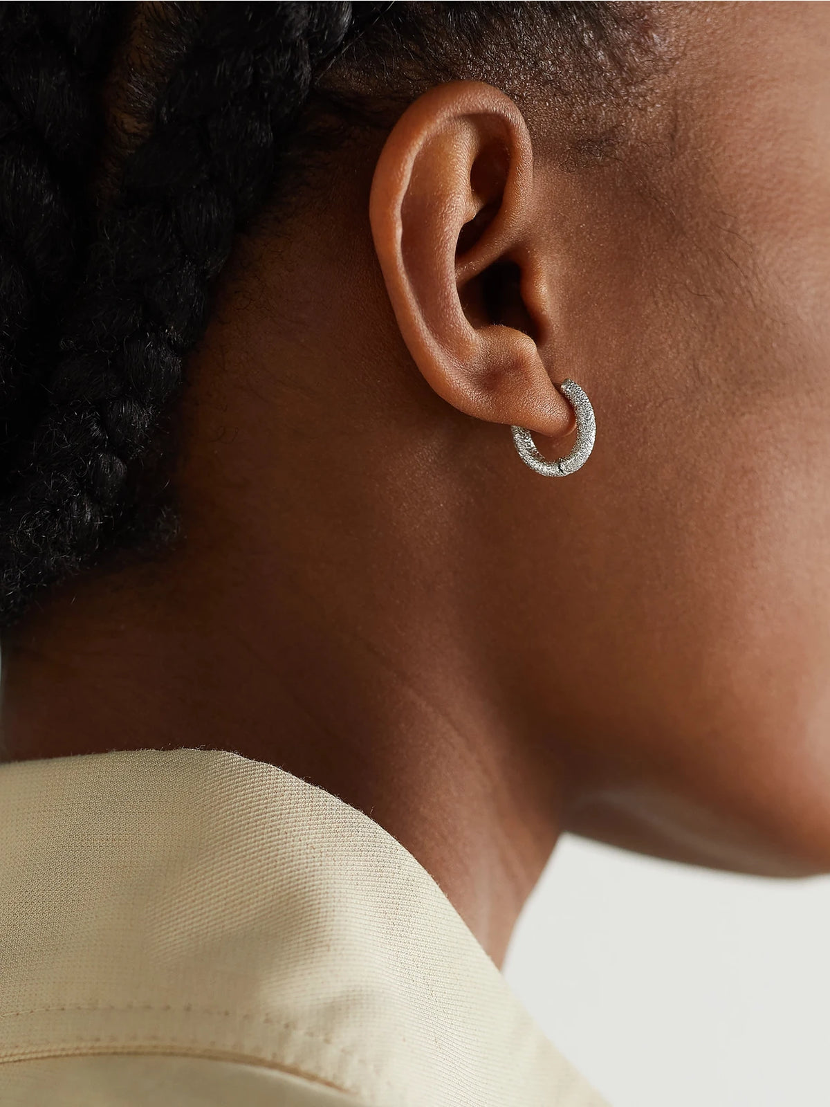 Image of Earrings. Product name - Florentine Finish 18-karat White Gold Hoop Earrings in Silver colour by brand - Carolina Bucci