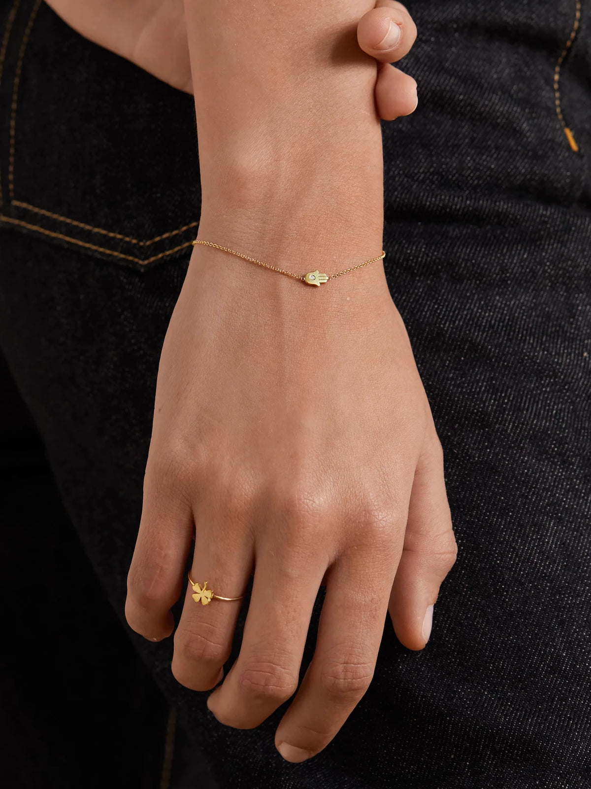Image of Rings. Product name - Mini Clover 18-karat Gold Ring in Multi colour by brand - Jennifer Meyer