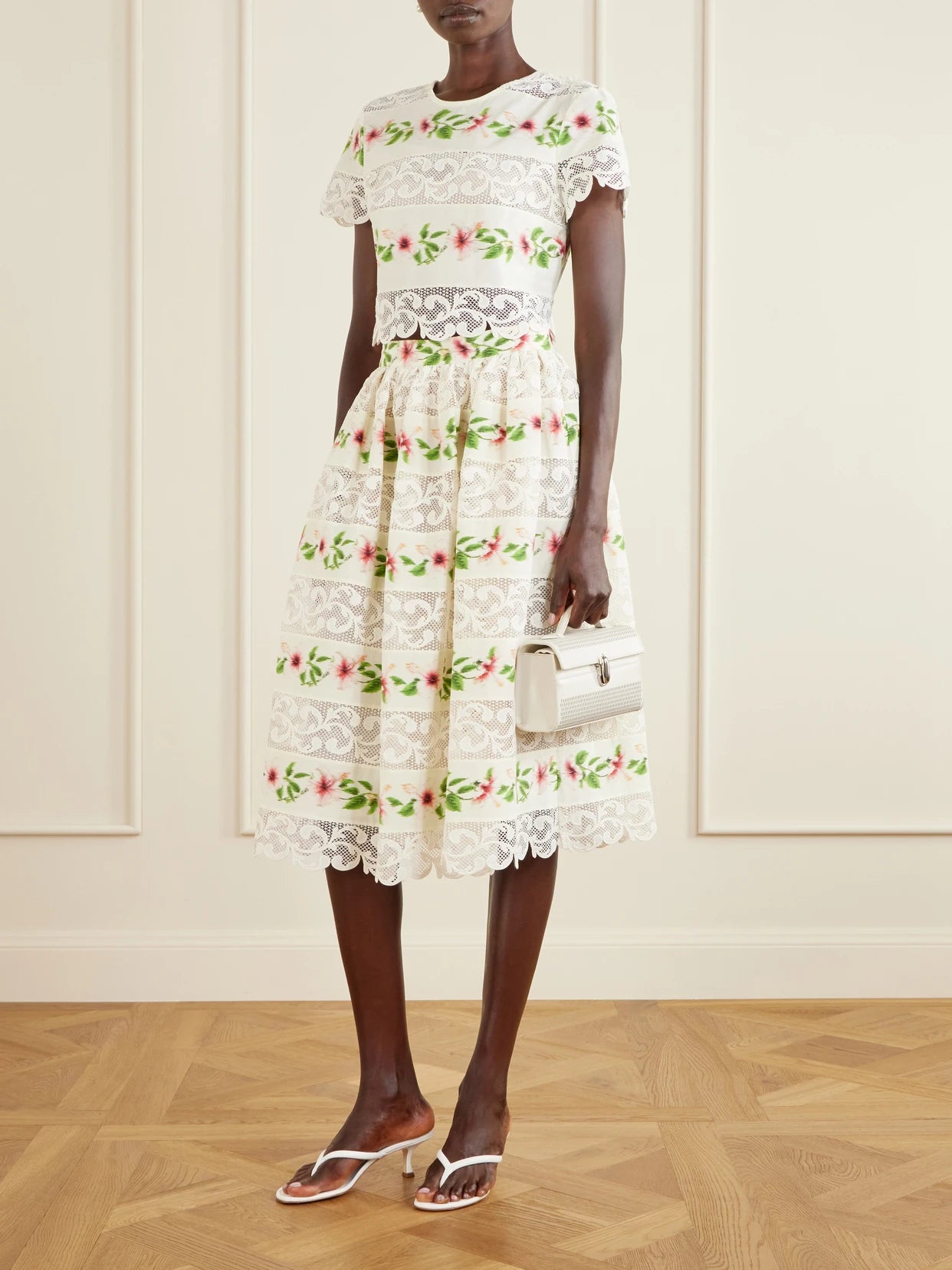 Image of Blouses. Product name - Floral-print Lace-trimmed Cotton-blend Poplin Blouse in White colour by brand - Oscar de la Renta
