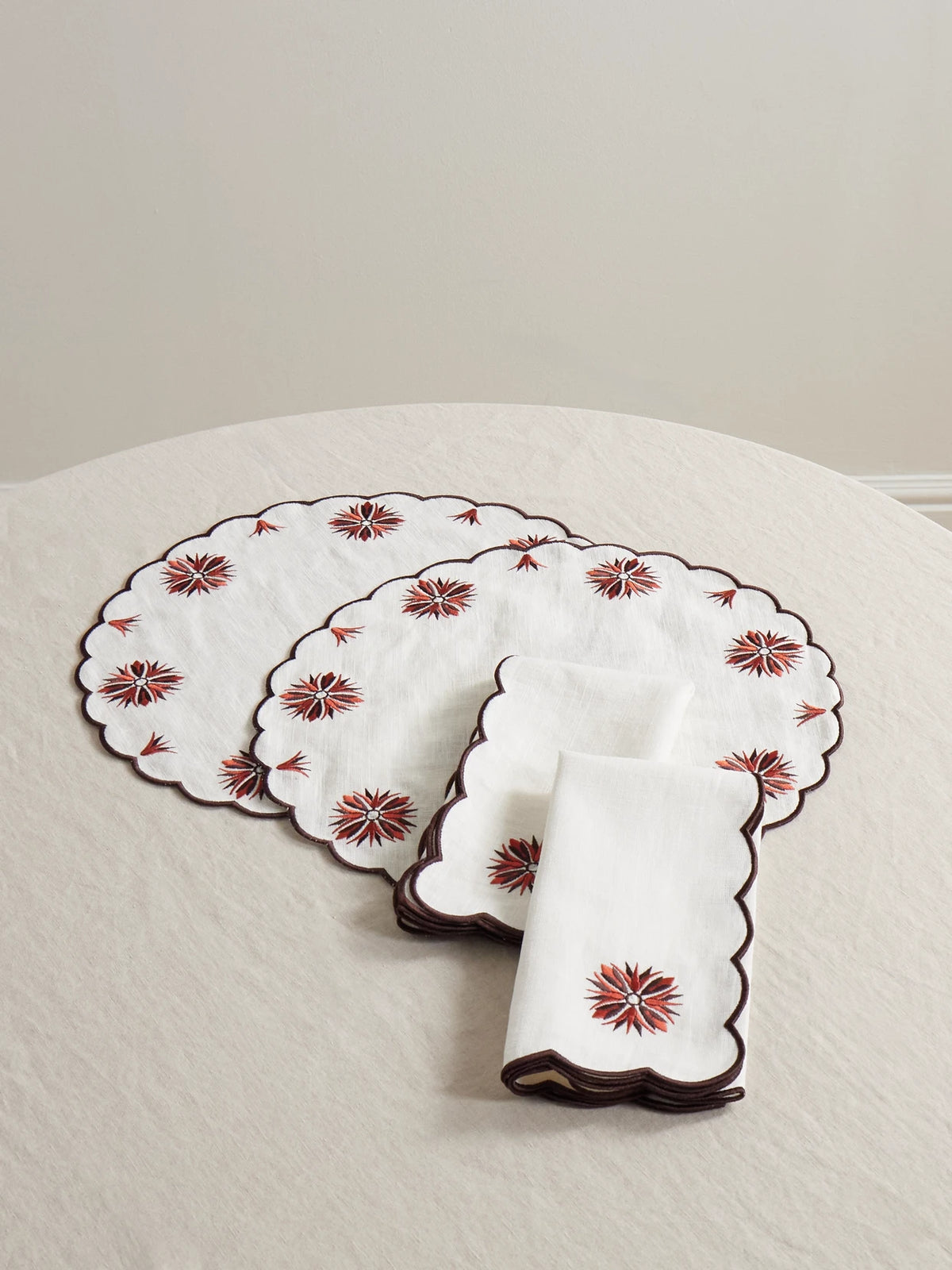 Set Of Two Botanica Embroidered Linen And Cotton-blend Placemats And Napkins