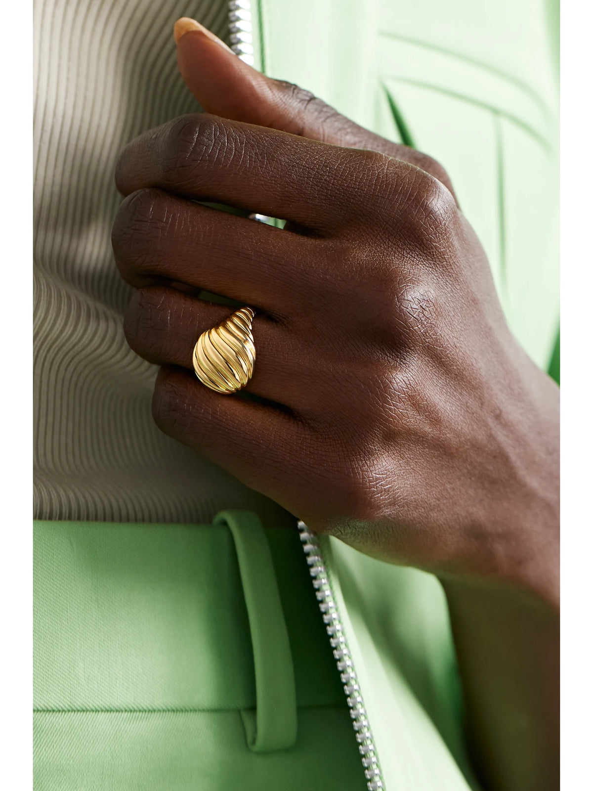 Image of Rings. Product name - Cable 18-karat Gold Signet Ring in Multi colour by brand - David Yurman