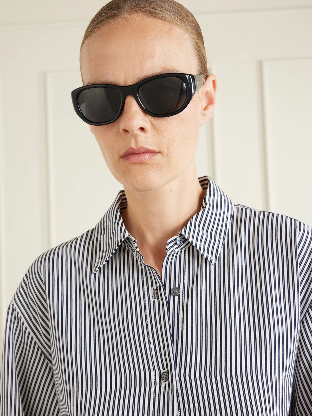 Image of Sunglasses. Product name - Lee Oval-frame Acetate Sunglasses in Black colour by brand - LIÉ STUDIO