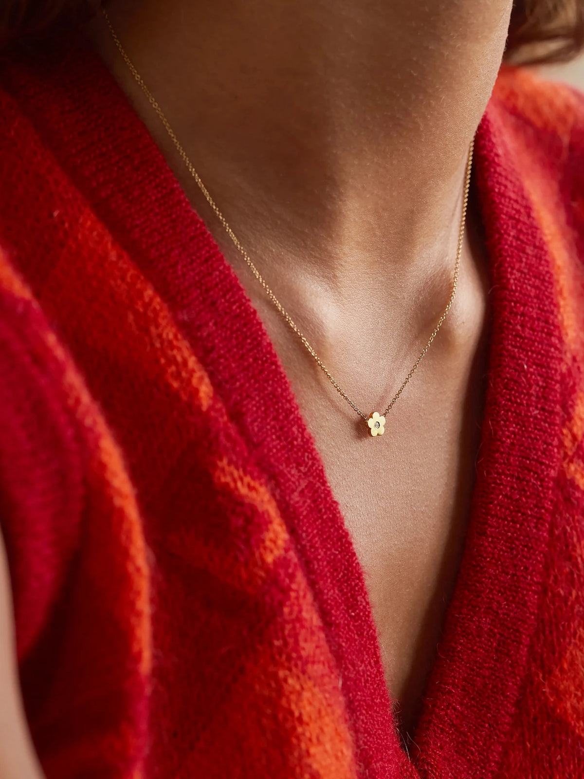 Image of Necklaces. Product name - Mini Daisy 18-karat Gold Diamond Necklace in Multi colour by brand - Jennifer Meyer
