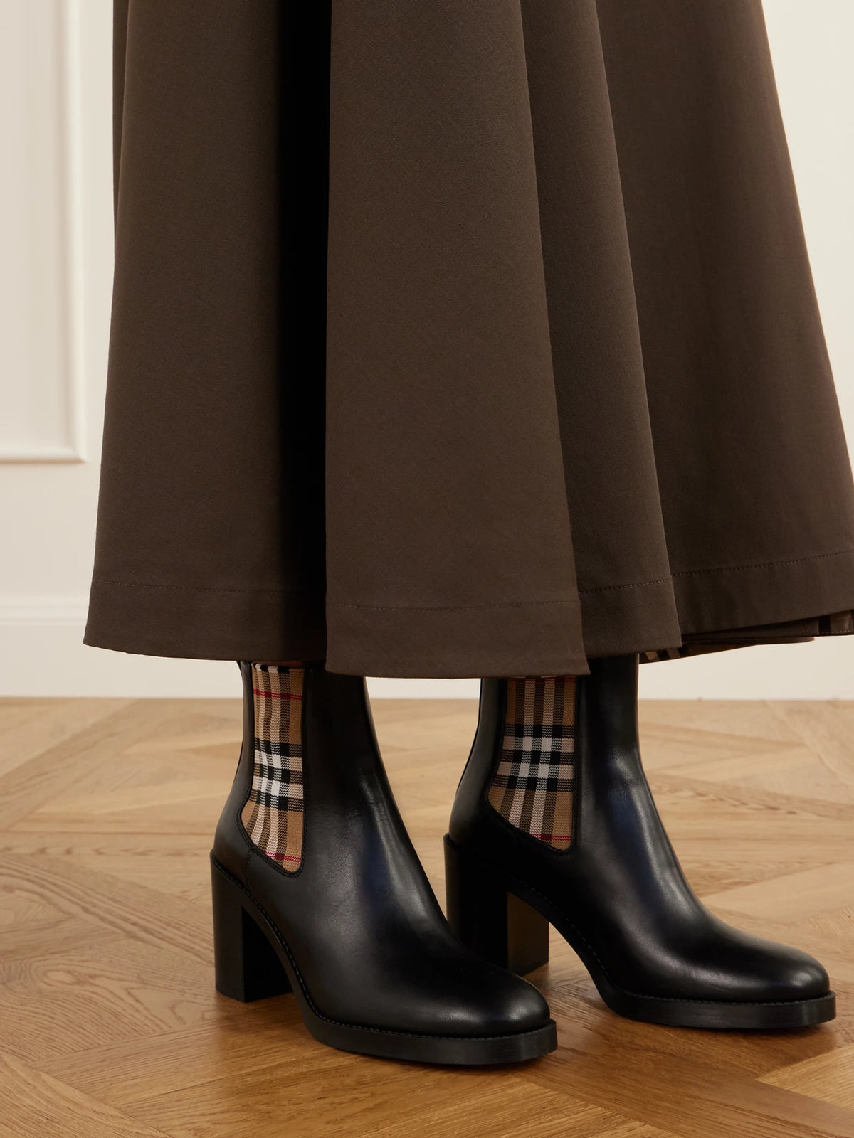 Burberry Hampstead 70 Leather Boots