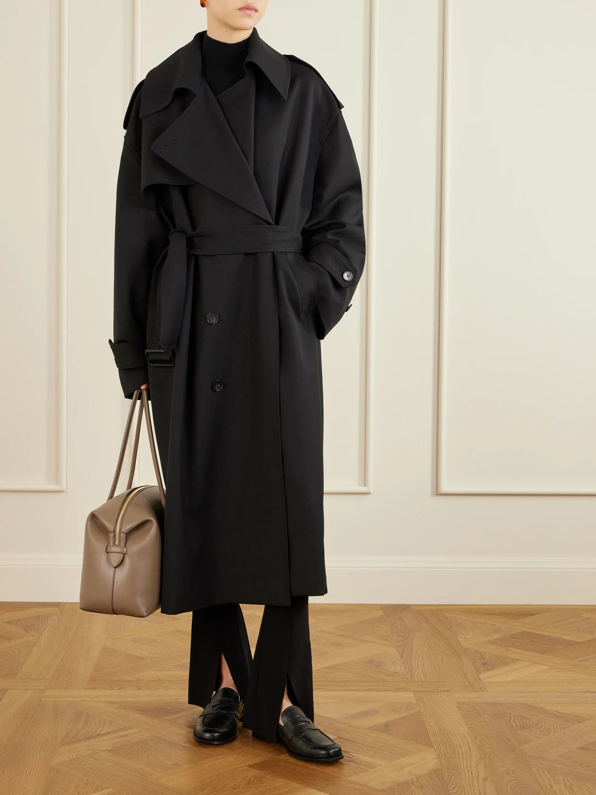 Image of Bags. Product name - The Stockholm Large Leather Tote in Beige colour by brand - DeMellier