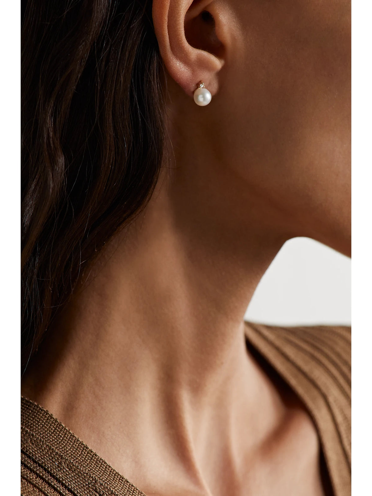 Image of Earrings. Product name - Sea Of Beauty 14-karat Gold, Pearl And Diamond Earrings in Multi colour by brand - Mizuki