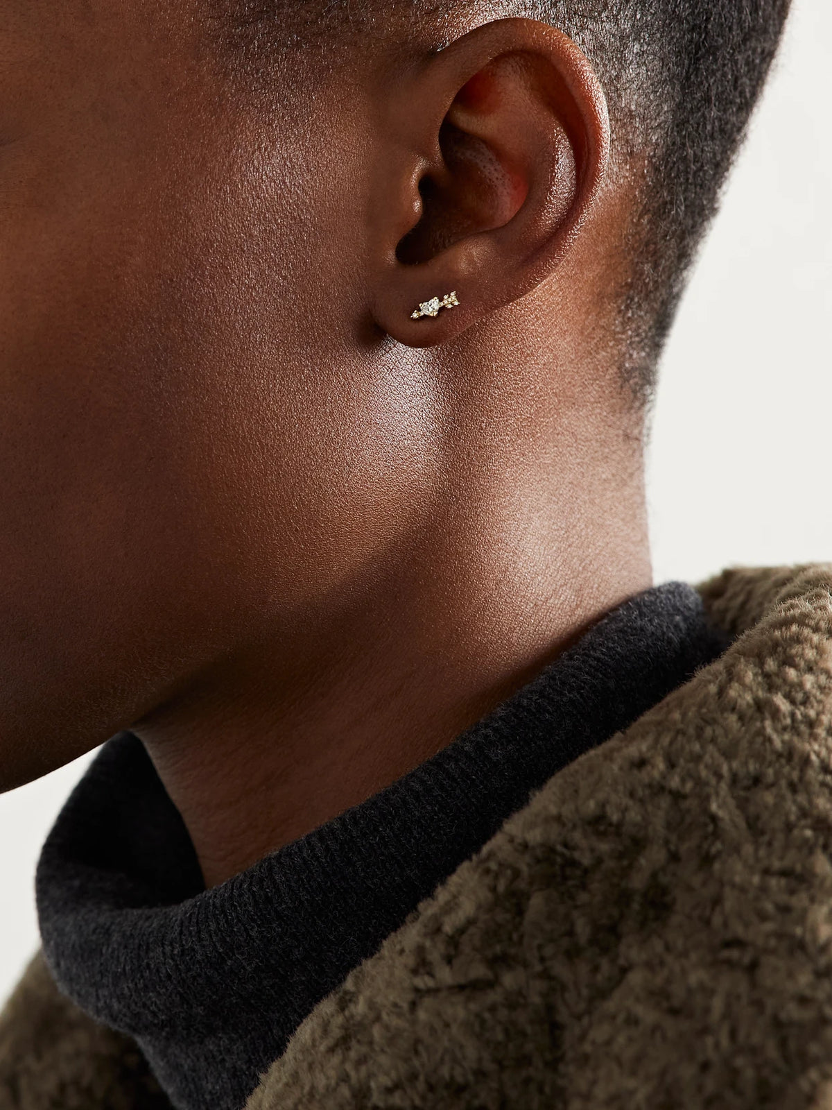 Image of Earrings. Product name - Cupid's Arrow 18-karat Gold Diamond Single Earring in Multi colour by brand - Anita Ko