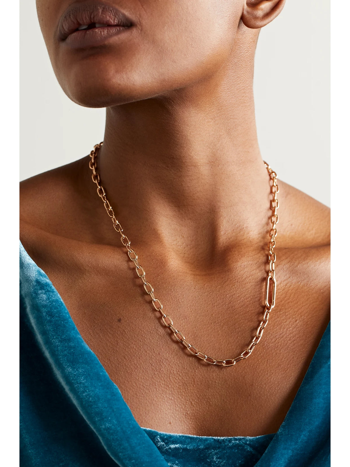 Image of Necklaces. Product name - Iconica 18-karat Rose Gold Necklace in Multi colour by brand - Pomellato