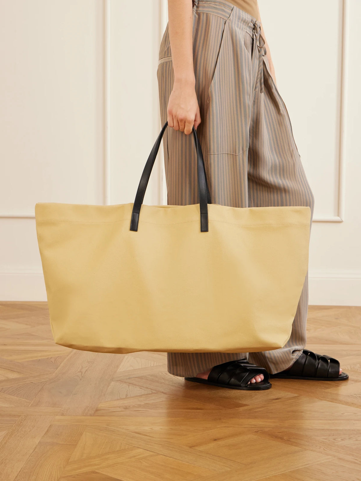 Image of Bags. Product name - Cottage Leather-trimmed Canvas Tote in Beige, Red, Black colour by brand - KALLMEYER