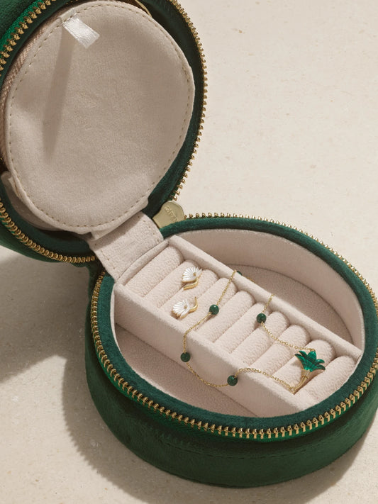 18-karat Gold Diamond Jewelry Set