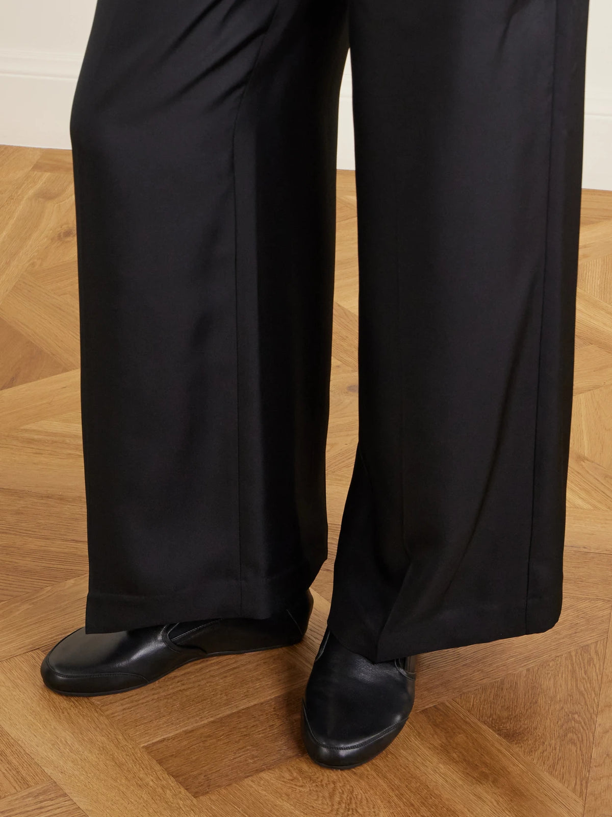 The Wushu Leather Slippers