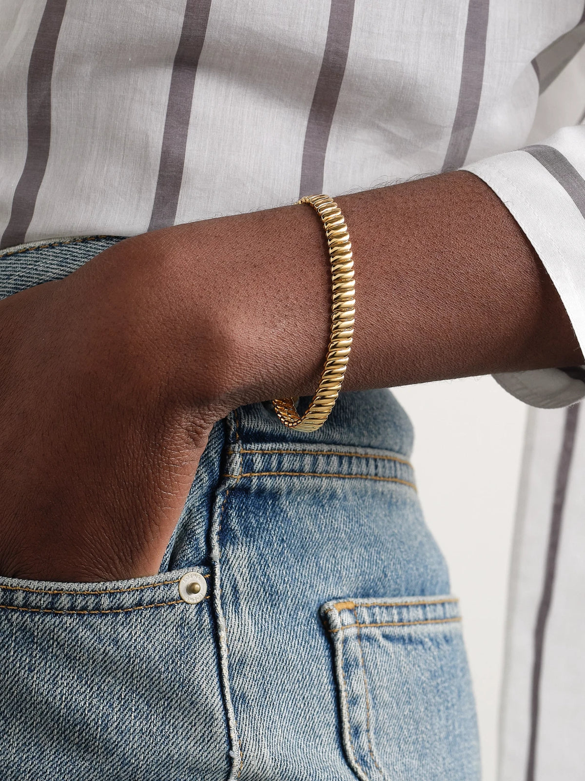 Image of Bracelets. Product name - Zoe Classic 18-karat Gold Bracelet in Multi colour by brand - Anita Ko