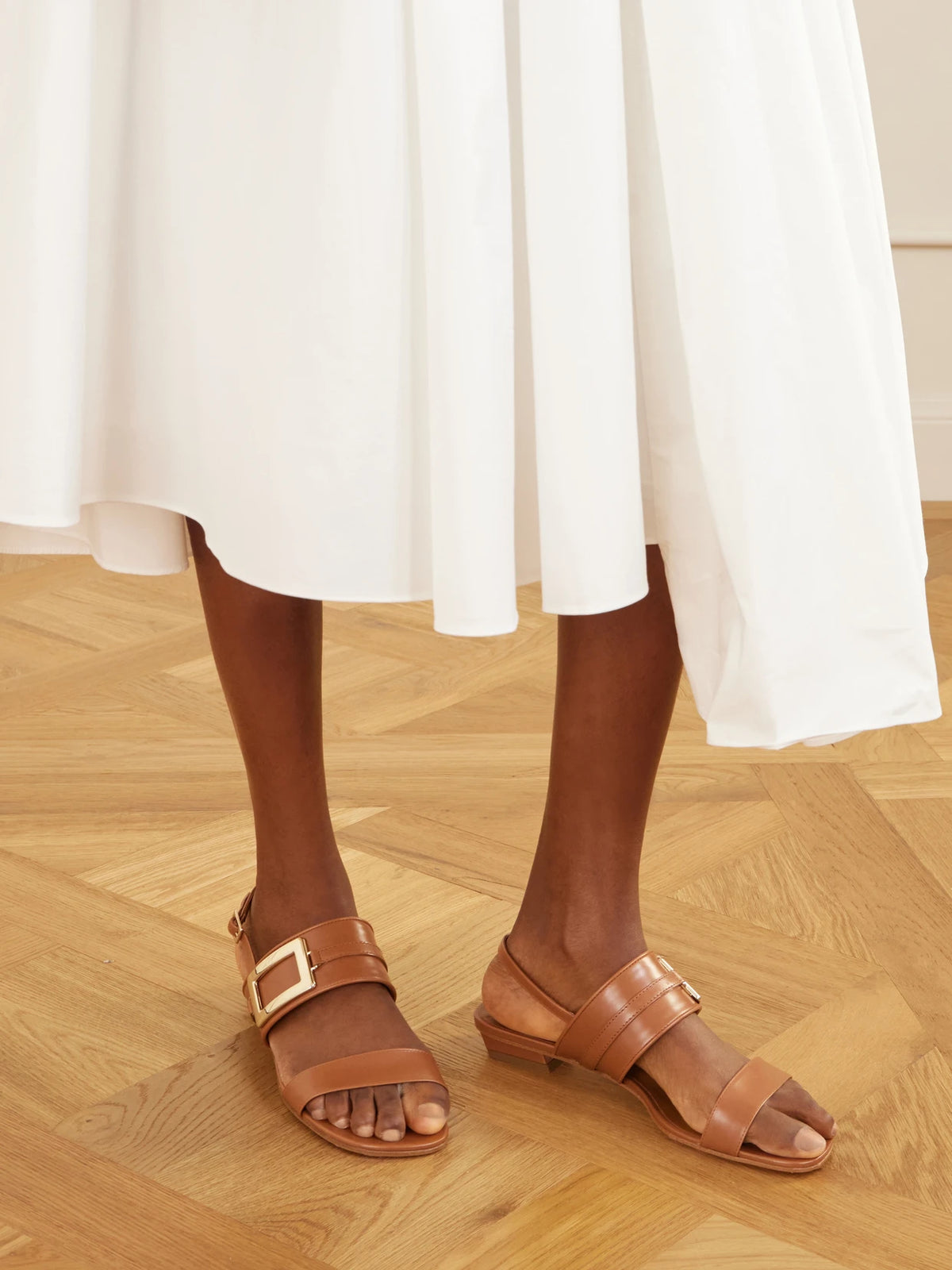 Belle Vivier 20 Embellished Leather Sandals