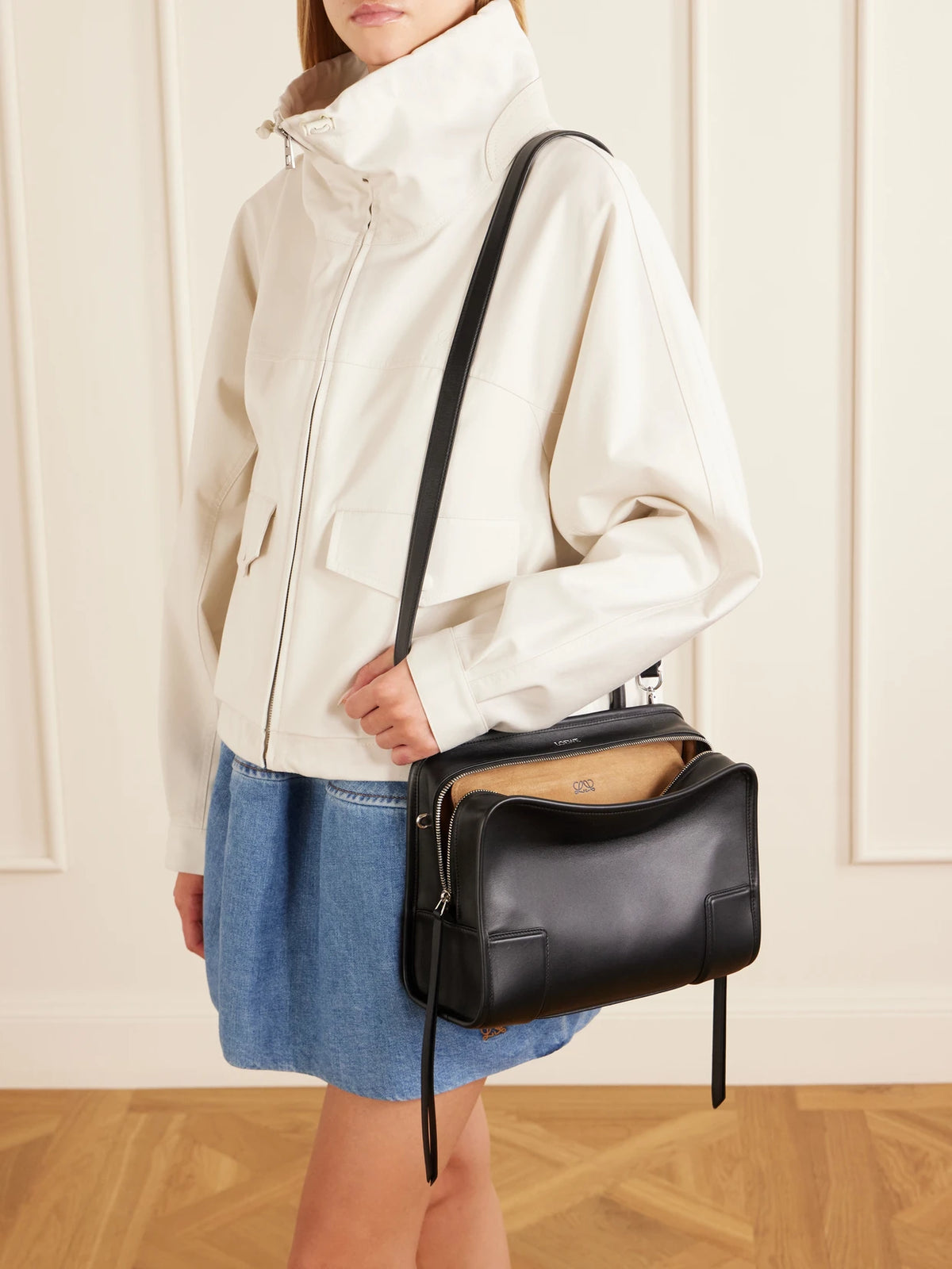 Image of Bags. Product name - Amazona 180 Medium Leather Shoulder Bag in Black colour by brand - LOEWE