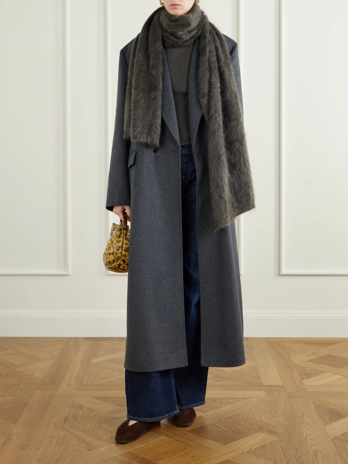 Image of Scarves & Shawls. Product name - Brushed Cashmere Scarf in Green colour by brand - LISA YANG