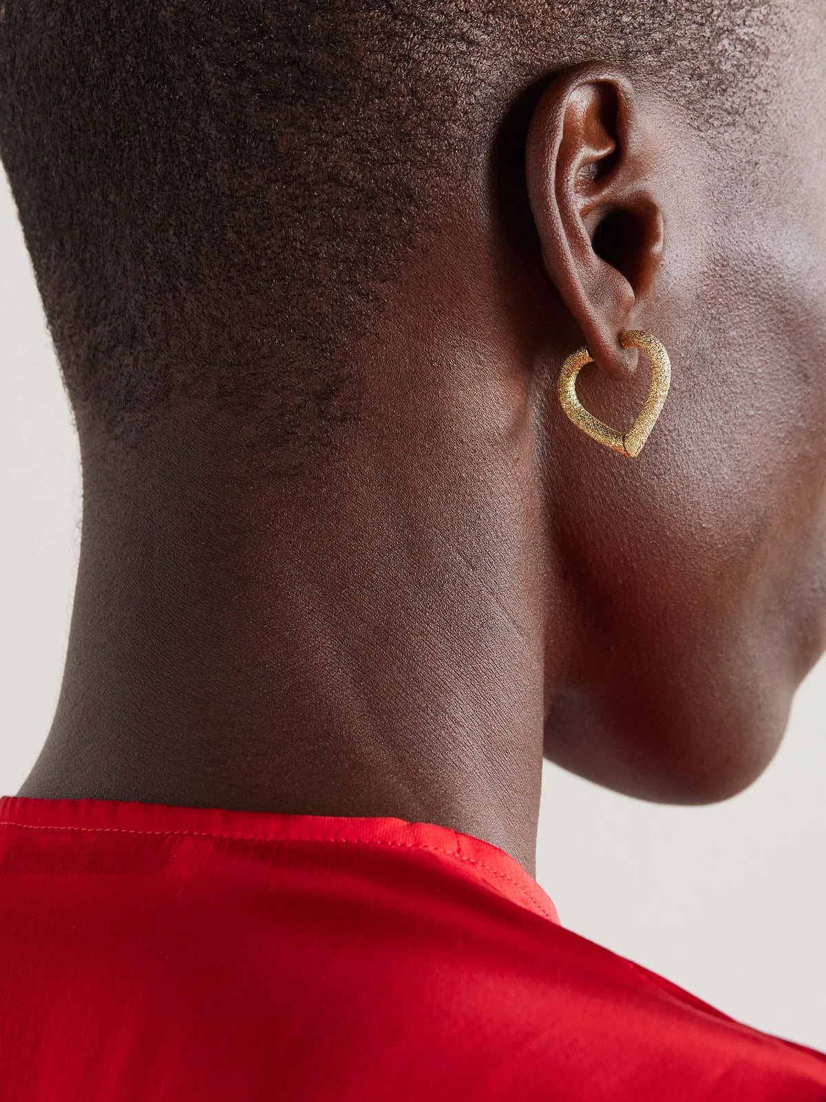 Image of Earrings. Product name - Cuore 18-karat Gold Hoop Earrings in Multi colour by brand - Carolina Bucci