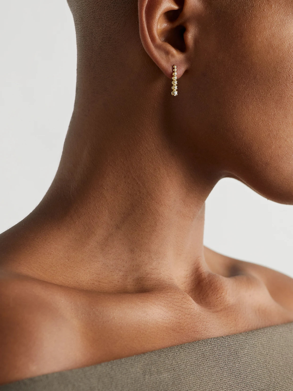 Image of Earrings. Product name - Mini Graduated 18-karat Gold Diamond Earrings in Multi colour by brand - Jennifer Meyer