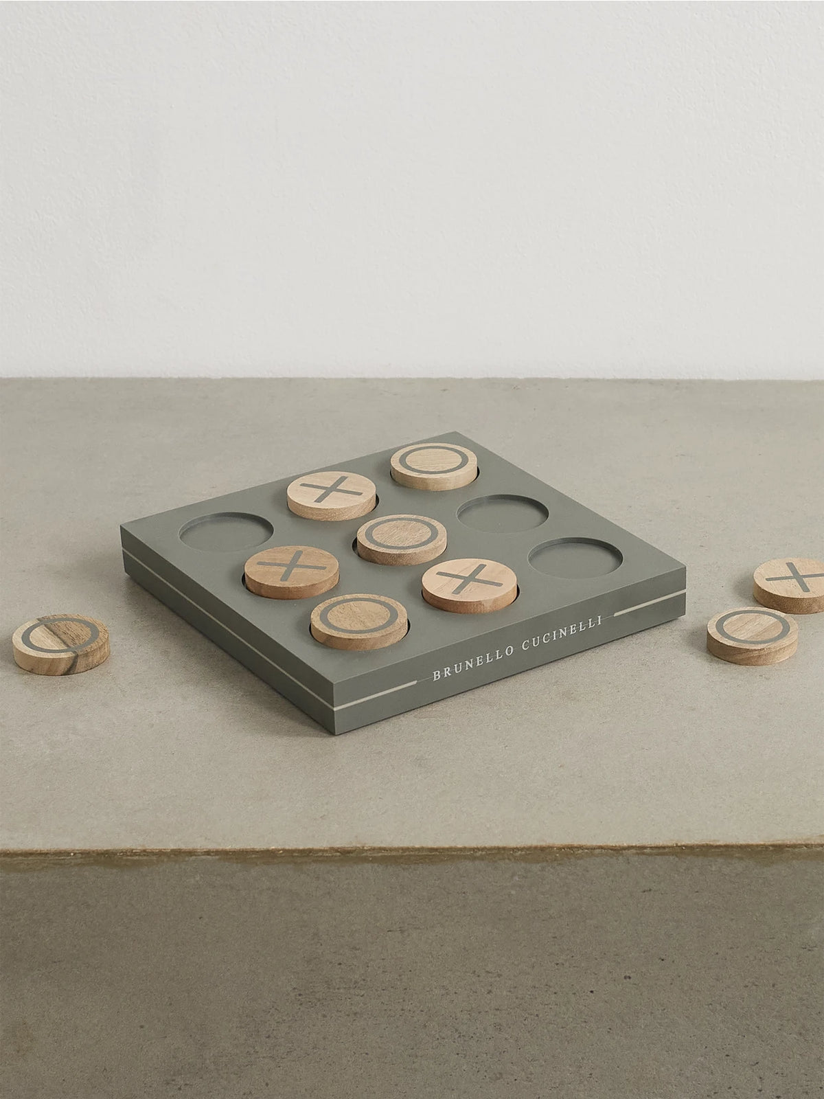Image of Decor. Product name - Walnut Wood And Krion Noughts And Crosses Set in Gray colour by brand - Brunello Cucinelli