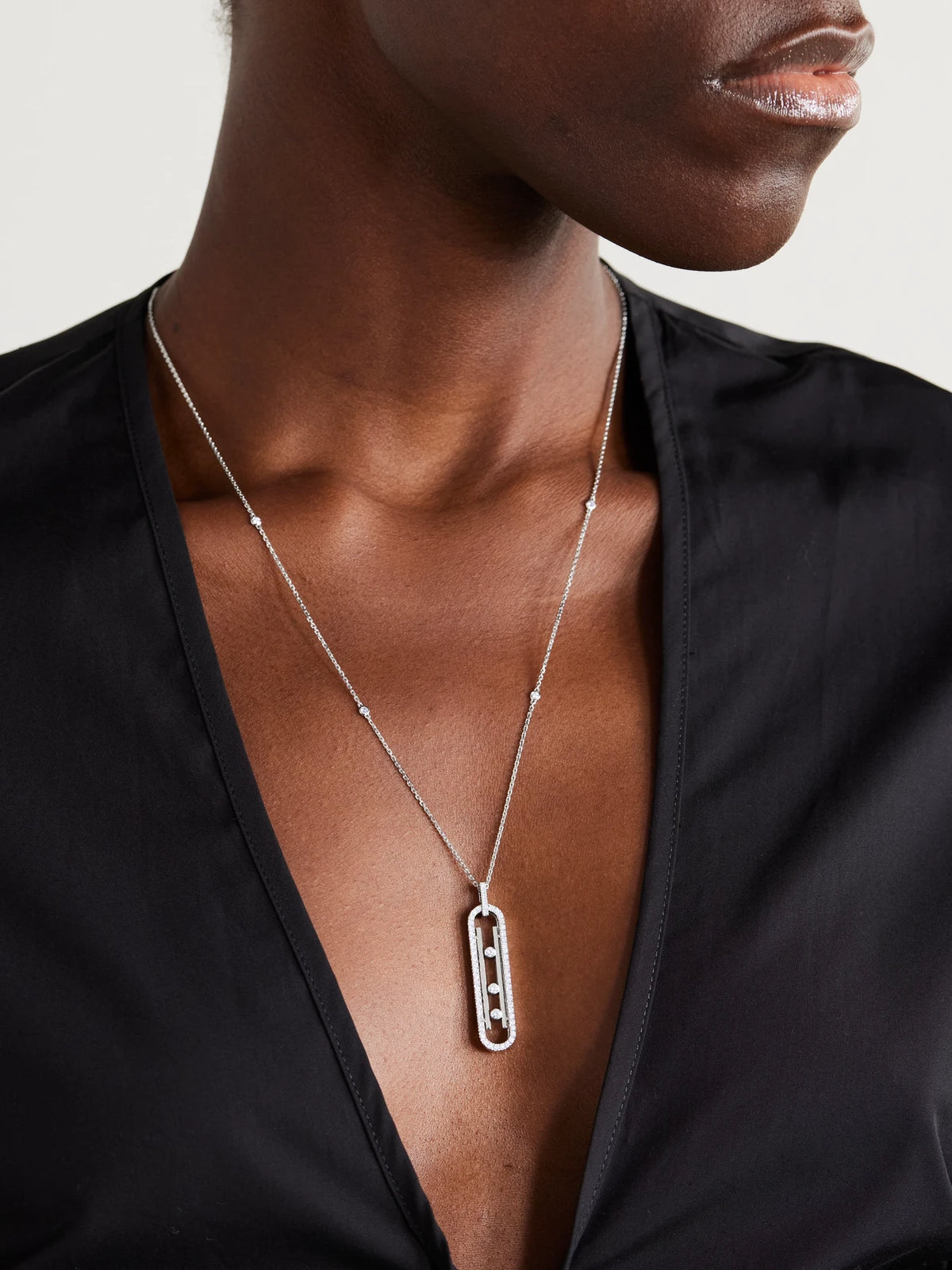 Image of Necklaces. Product name - Move 10th 18-karat White Gold Diamond Necklace in Silver colour by brand - Messika