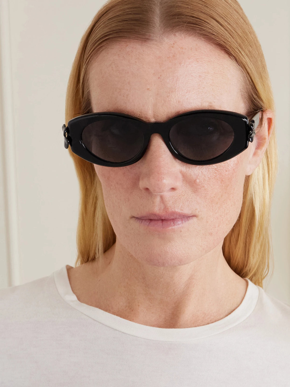 Image of Sunglasses. Product name - Dior Clover B1i Oval Sunglasses in Unknown colour by brand - DIOR Eyewear