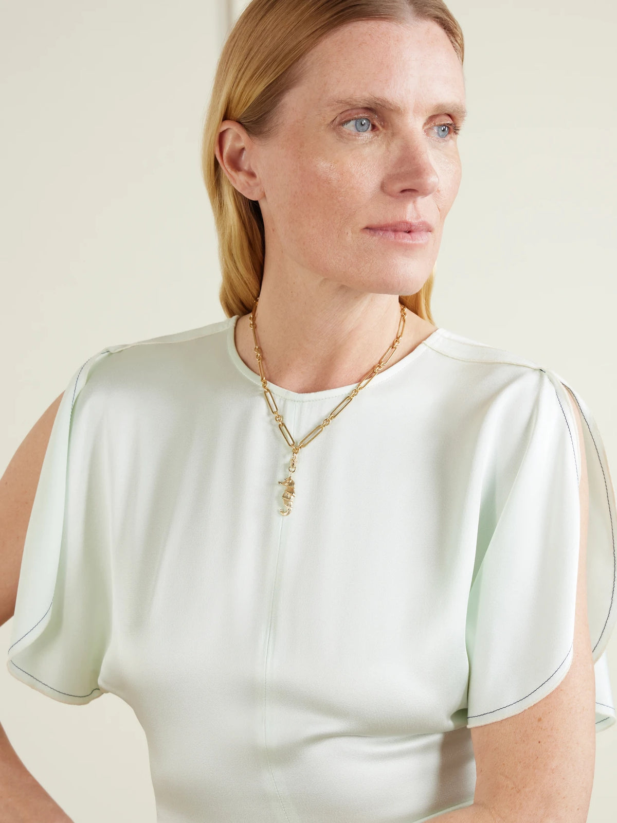 Image of Necklaces. Product name - Pot-belly Seahorse 14-karat Gold Diamond Pendant in Multi colour by brand - Lucy Delius