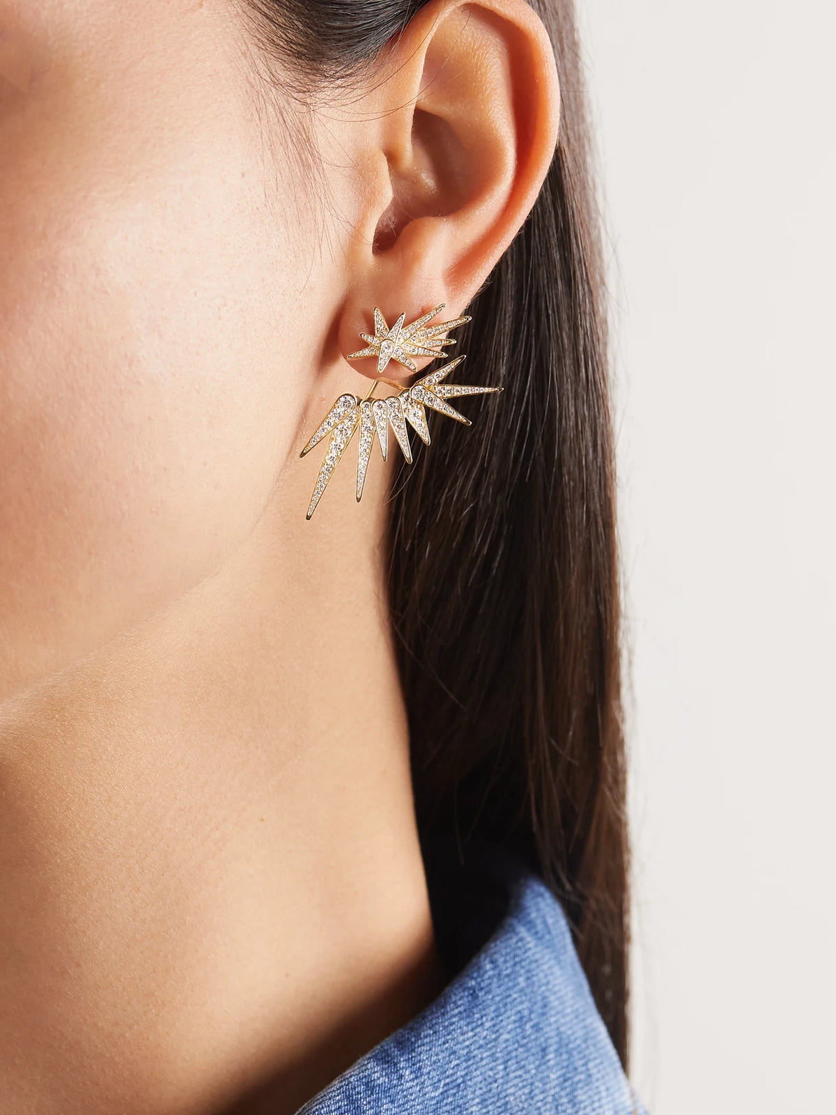 Image of Earrings. Product name - Funky Shooting Stars 18-karat Gold Diamond Single Earring in R colour by brand - OLE LYNGGAARD COPENHAGEN