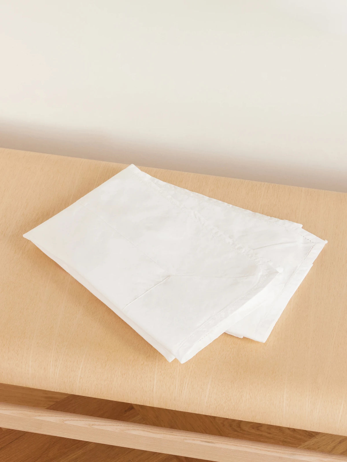 Odette Set Of Two Broderie Anglaise-trimmed Organic Cotton-percale Pillow Cases