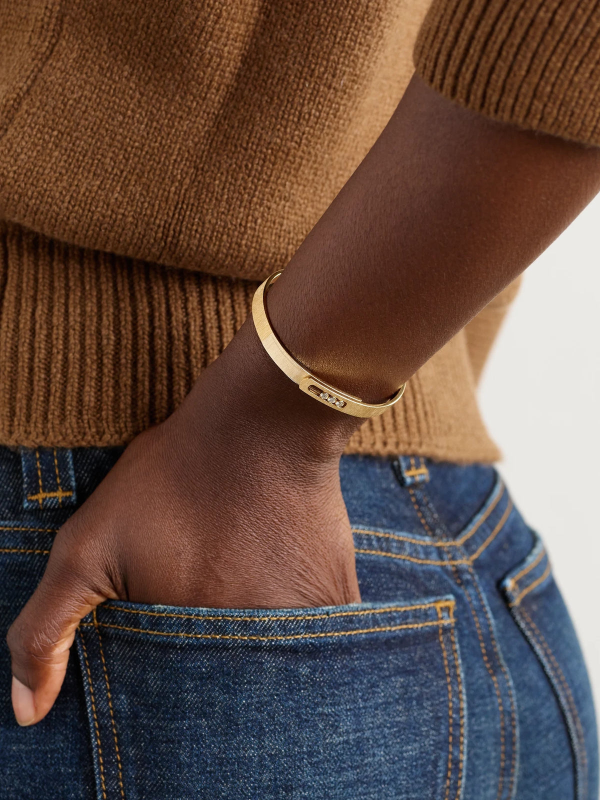 Image of Bracelets. Product name - Move Noa Ciselé 14-karat Gold Diamond Bangle in Multi colour by brand - Messika
