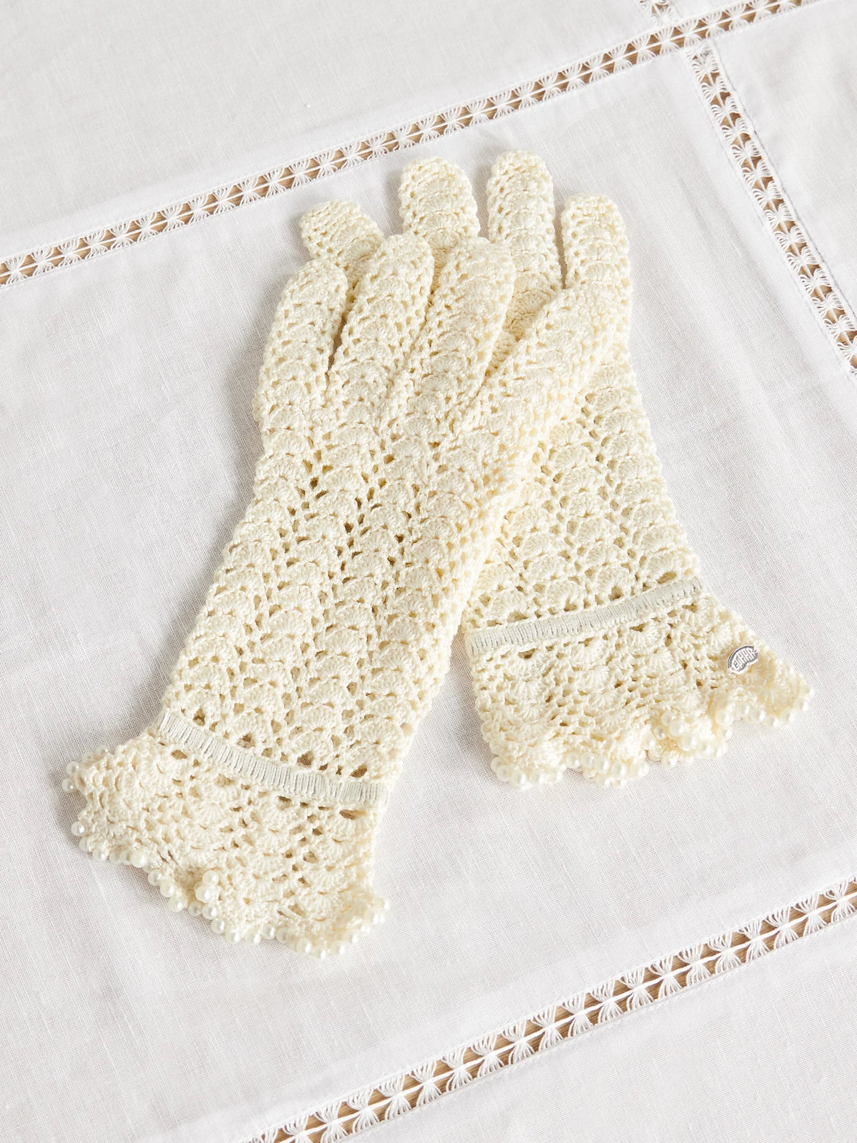 Pearl-like Trimmed Crocheted Cotton Gloves
