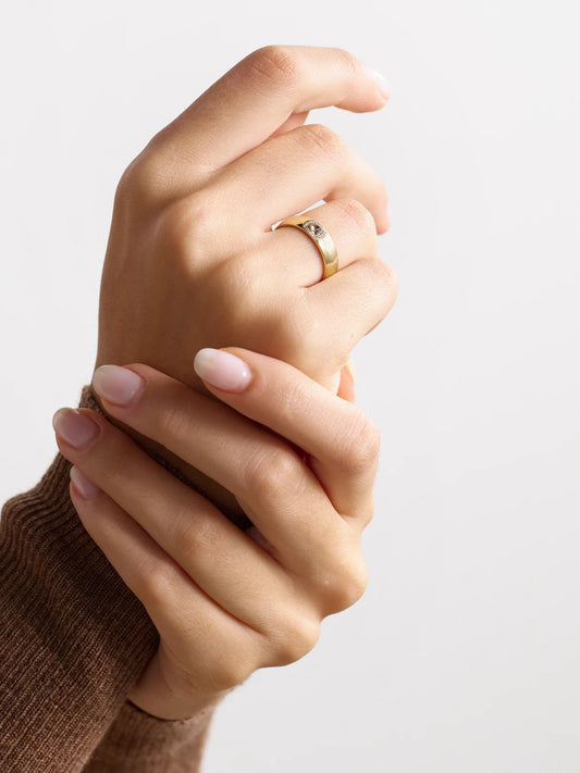 Image of Rings. Product name - Talisman Large 18-karat Gold Diamond Ring in Multi colour by brand - De Beers London