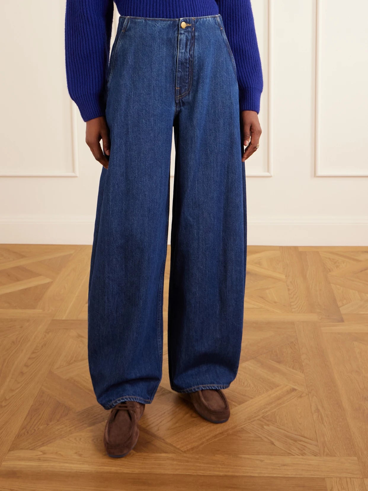 Low-rise Wide-leg Jeans