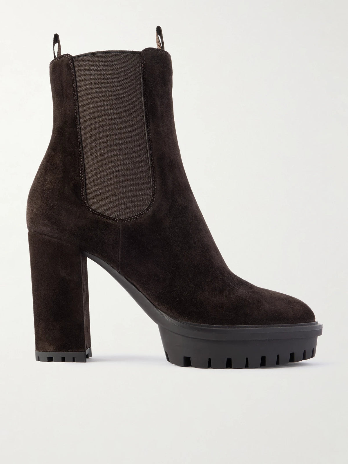 70 Suede Chelsea Boots