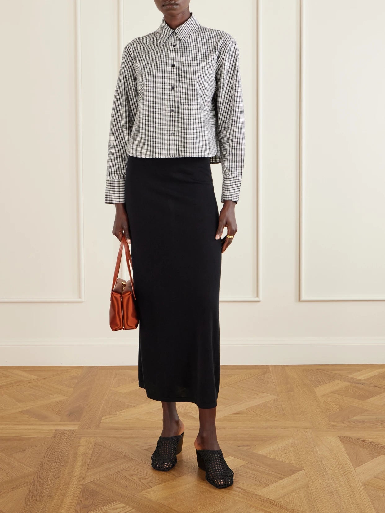 Image of a model wearing Tops. Product name - Olive Cropped Checked Cotton And Linen-blend Poplin Shirt in Gray colour by brand - Proenza Schouler White Label