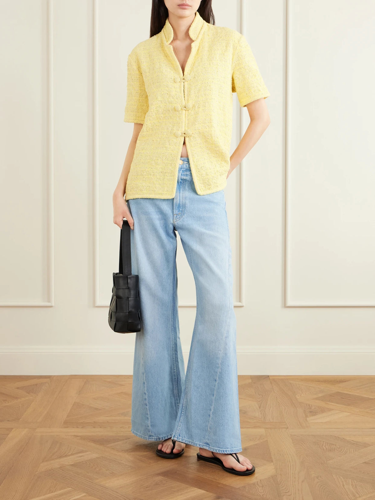Image of Jeans. Product name - Snacks! The Lemon Twist Mid-rise Wide-leg Jeans in Light denim colour by brand - Mother