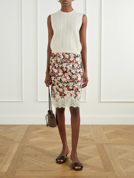 Image of a model wearing Skirts. Product name - Elowette Floral-print Lace-trimmed Silk-satin Midi Skirt in Multi colour by brand - DÔEN