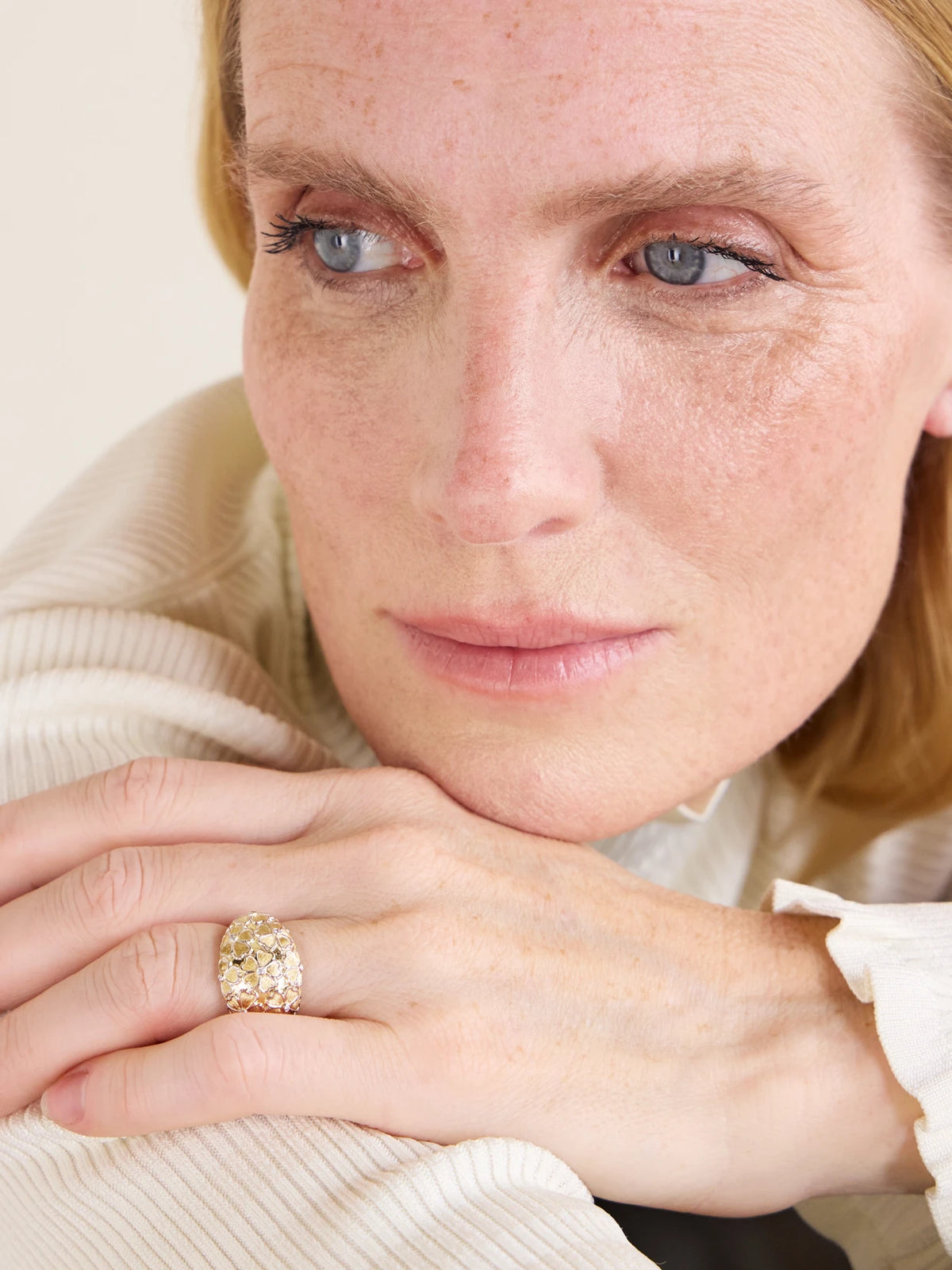 Image of Rings. Product name - Bague Dôme Fleurie 9-karat Yellow And White Gold Diamond Ring in Multi colour by brand - Yvonne Léon