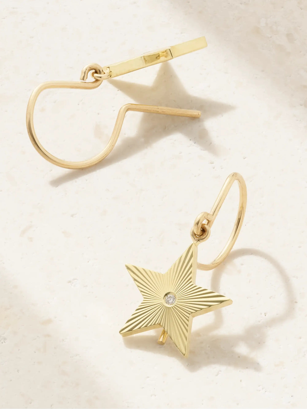 Mini 70s Star 18-karat Gold Diamond Earrings