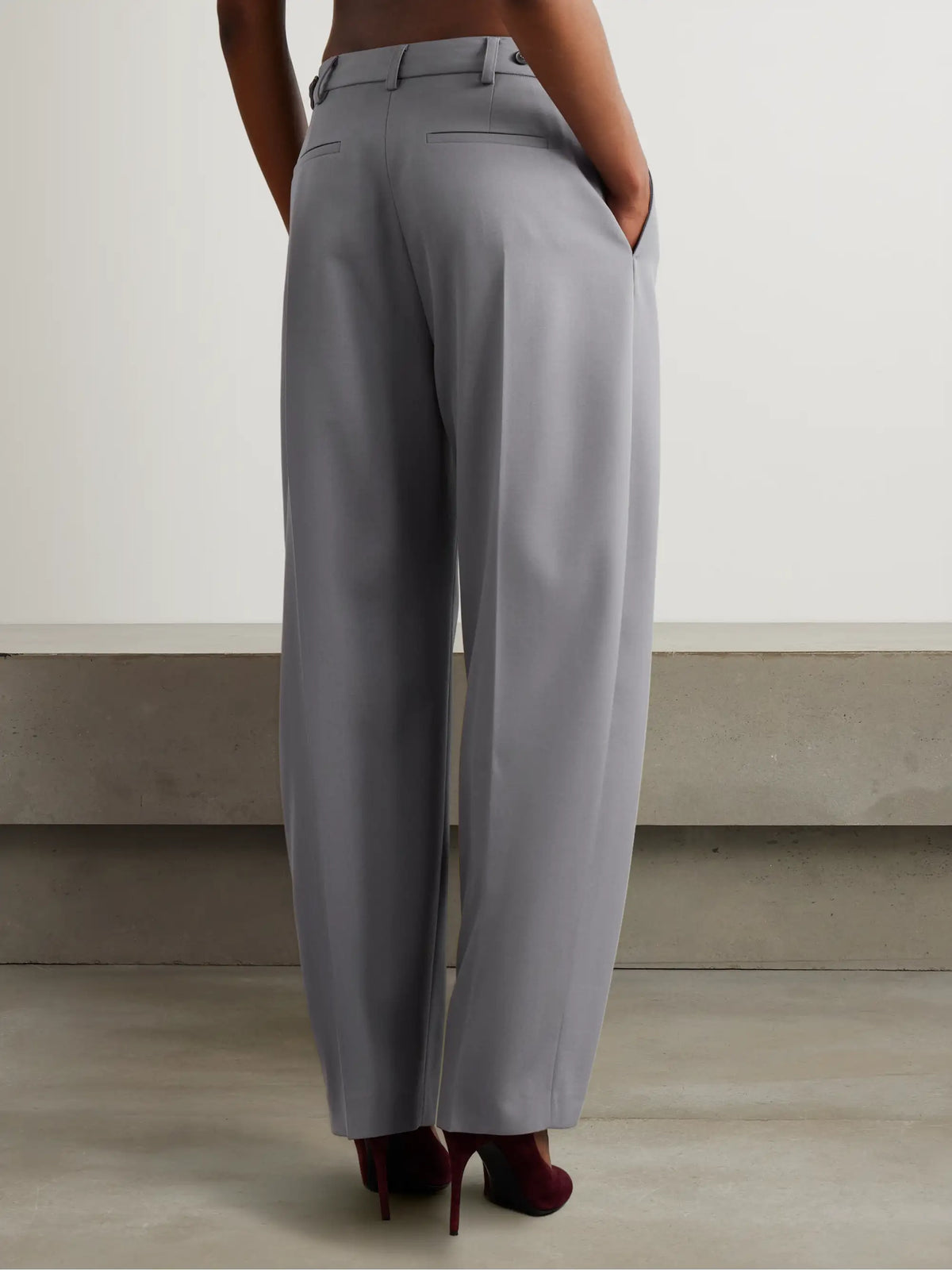 Alaïa Capri Pleated Wool-gabardine Straight-leg Pants