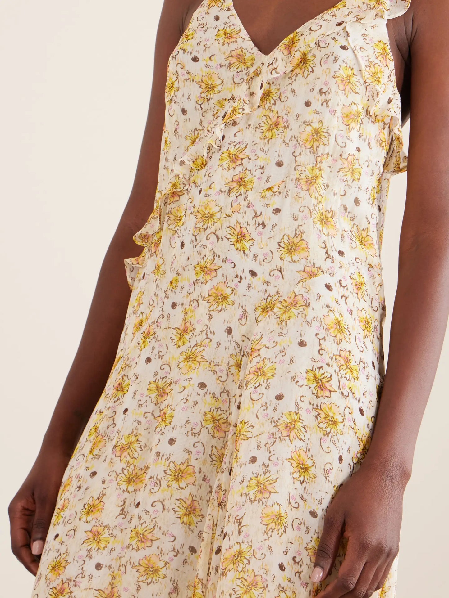 Luxie Ruffled Chiffon Dress