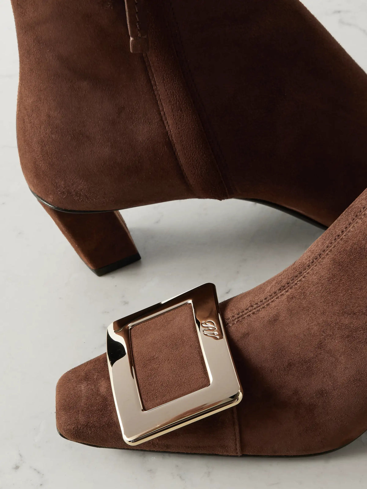 Belle Vivier 45 Buckled Suede Chelsea Boots