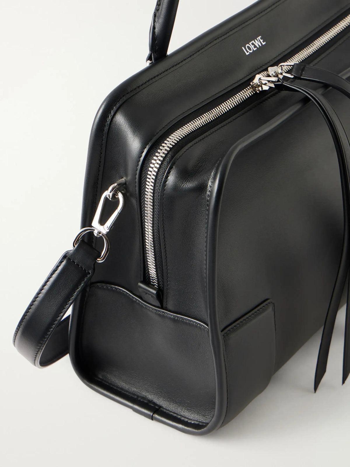Amazona 180 Medium Leather Shoulder Bag
