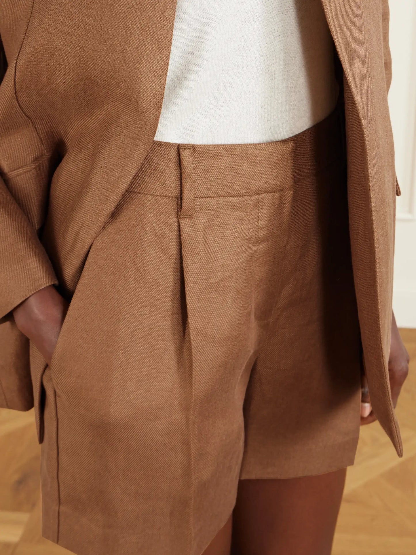 Pleated Linen-twill Shorts
