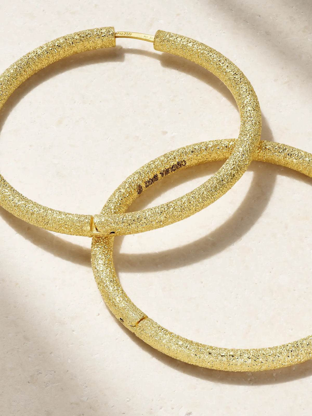 Florentine Finish Large 18-karat Gold Hoop Earrings