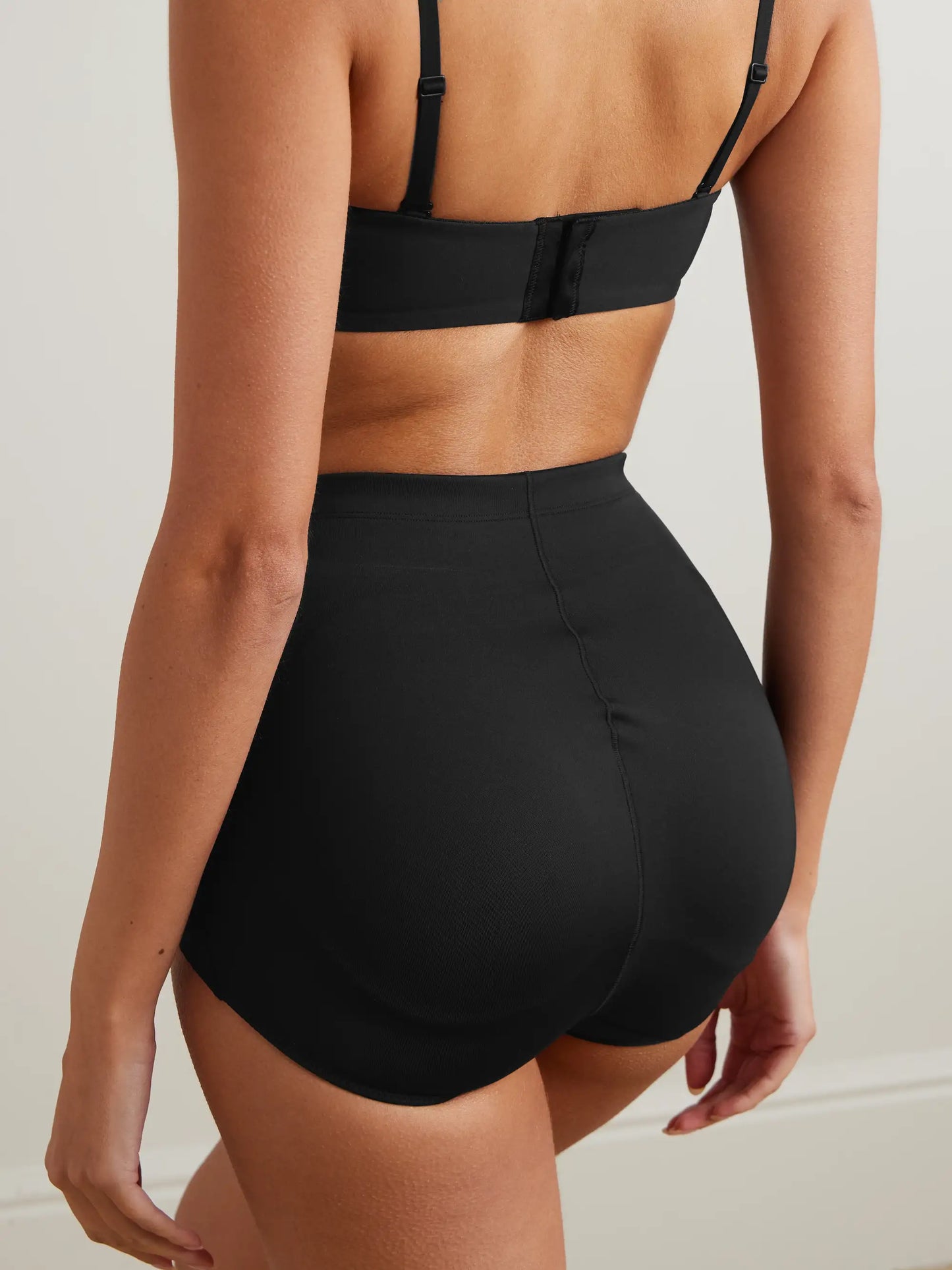 Skims Body Butt Enhancing Padded Briefs - Onyx