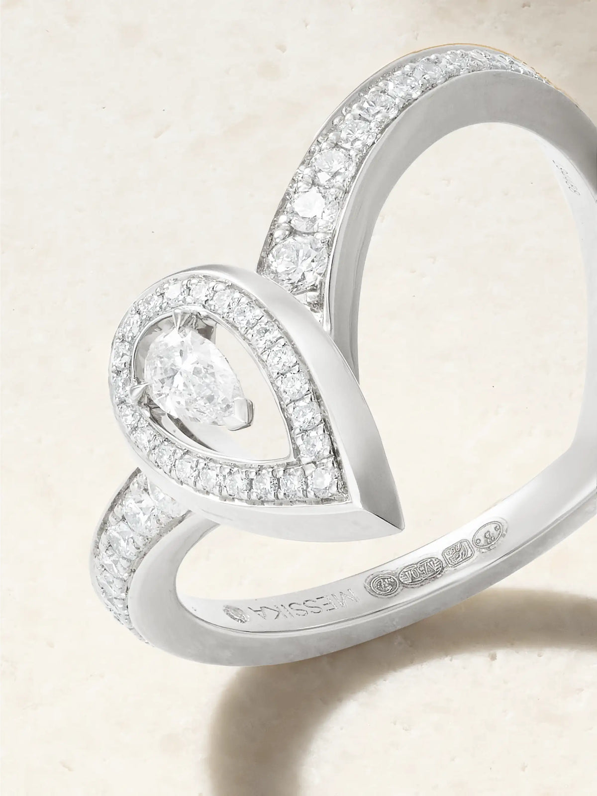 Fiery 18-karat White Gold Diamond Ring