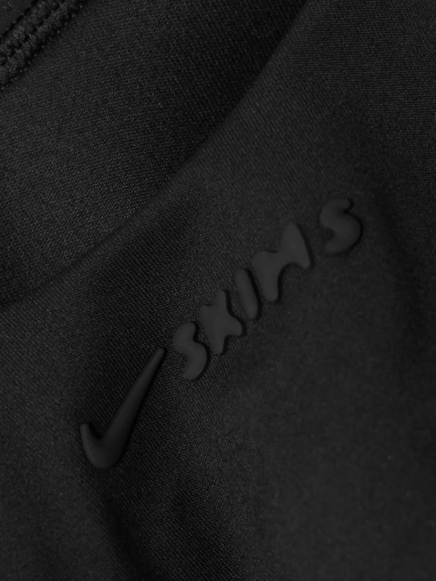 + Nike Scoop Neck Bra - Obsidian