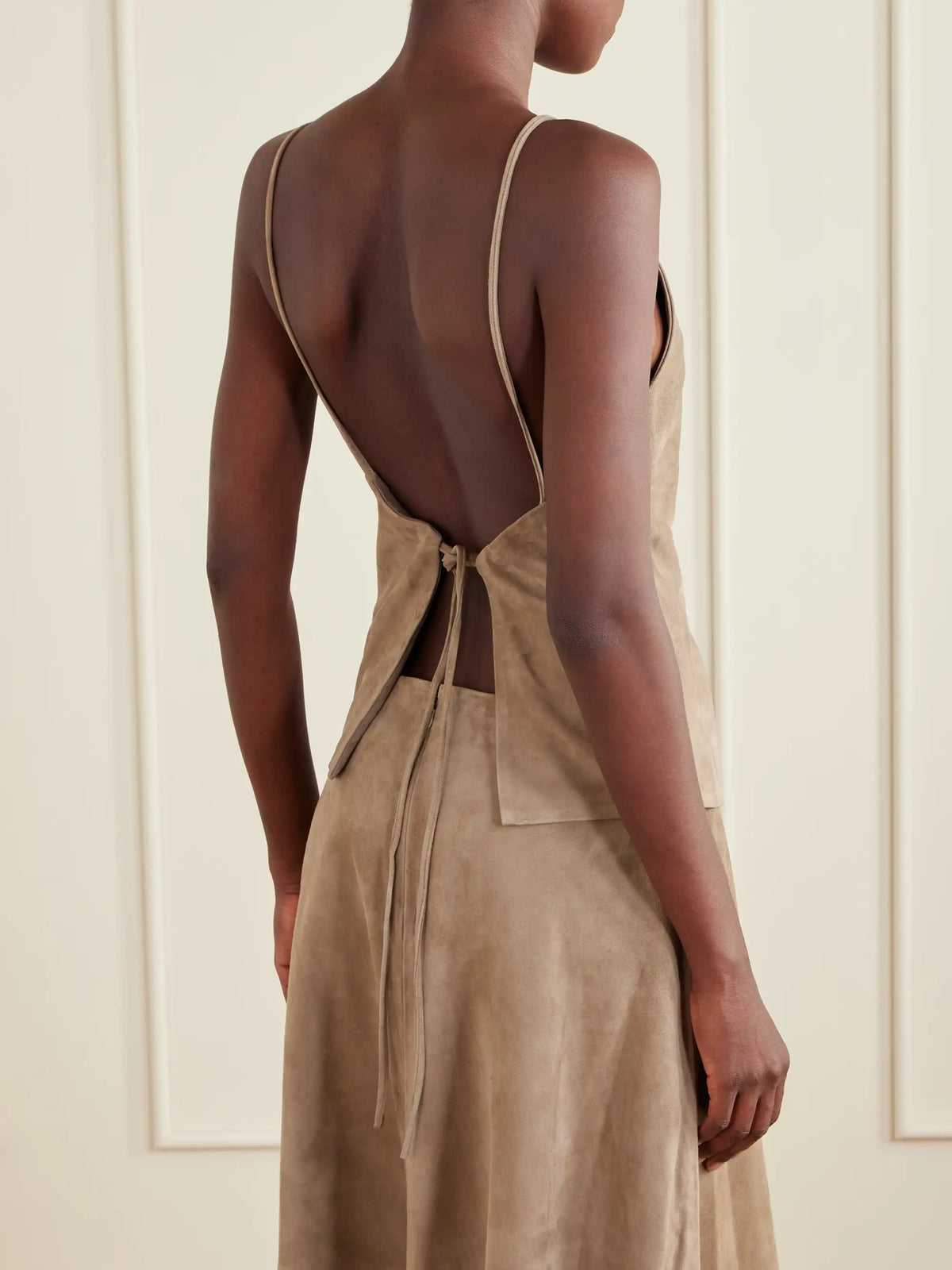 ST. AGNI Tie-detailed Suede Top